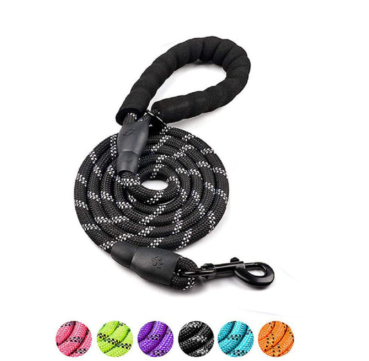 1.5 metre dog leash made of braided rope, strong and reflective with a soft handle