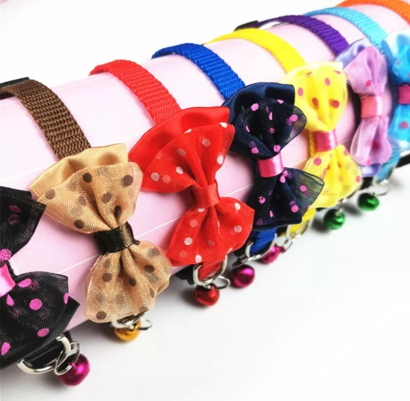 Bow tie necktie collar for cats, kittens and small dogs, adjustable with bell